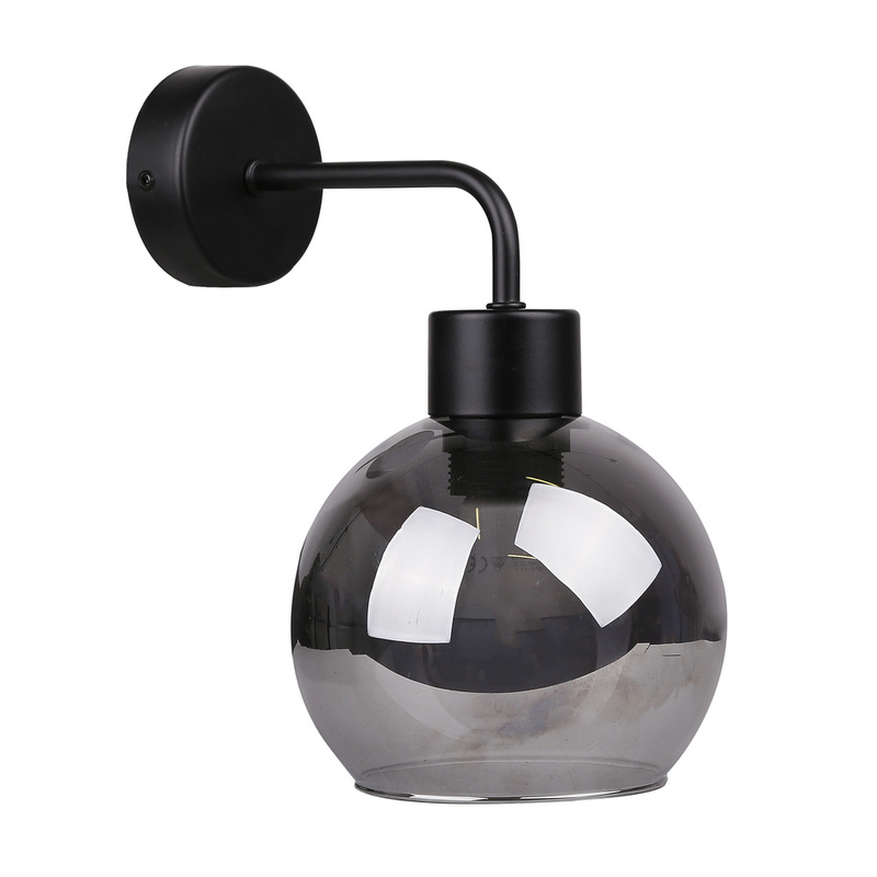 Czarny kinkiet industrialny do salonu LADY z kloszem dymionym E27
