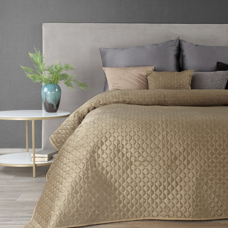 Narzuta welwetowa 220x240 cm DOLCE beżowa dwustronna na łóżko