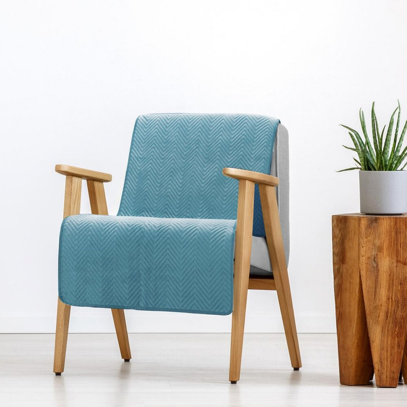 Narzuta na fotel 70x160 cm niebieska SOFFIE pikowana w jodełkę