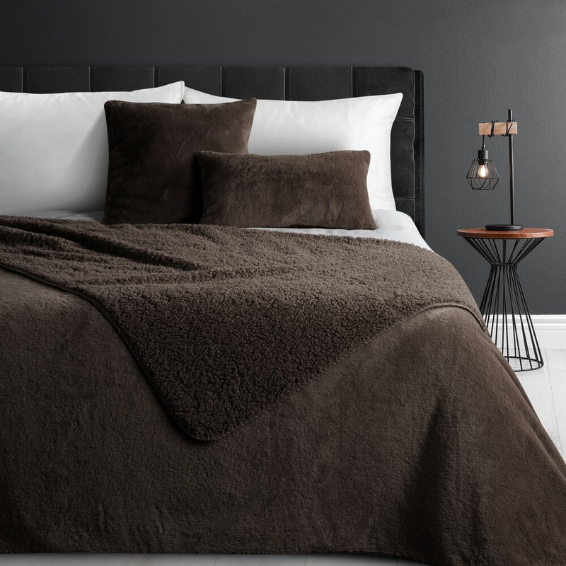 Narzuta futrzana 170x210 cm ciemnobrązowa NIMBA miękka w dotyku