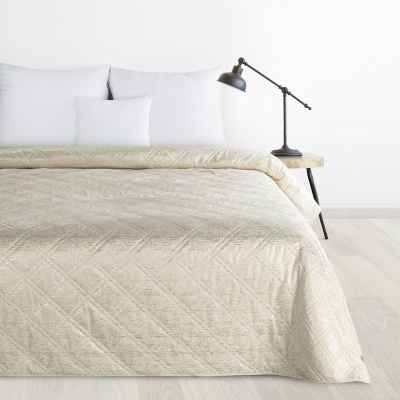 Narzuta na łóżko 170x210 cm LUXO kremowa welurowa ze srebrnym nadrukiem