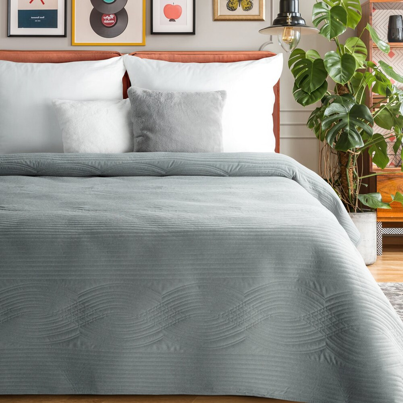 Srebrna narzuta welwetowa 170x210 cm VENEZIA z geometrycznym wzorem