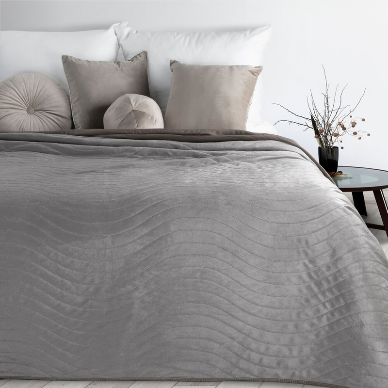 Srebrna narzuta na łóżko 200x220 cm LUXO 10 z wytłaczanym wzorem