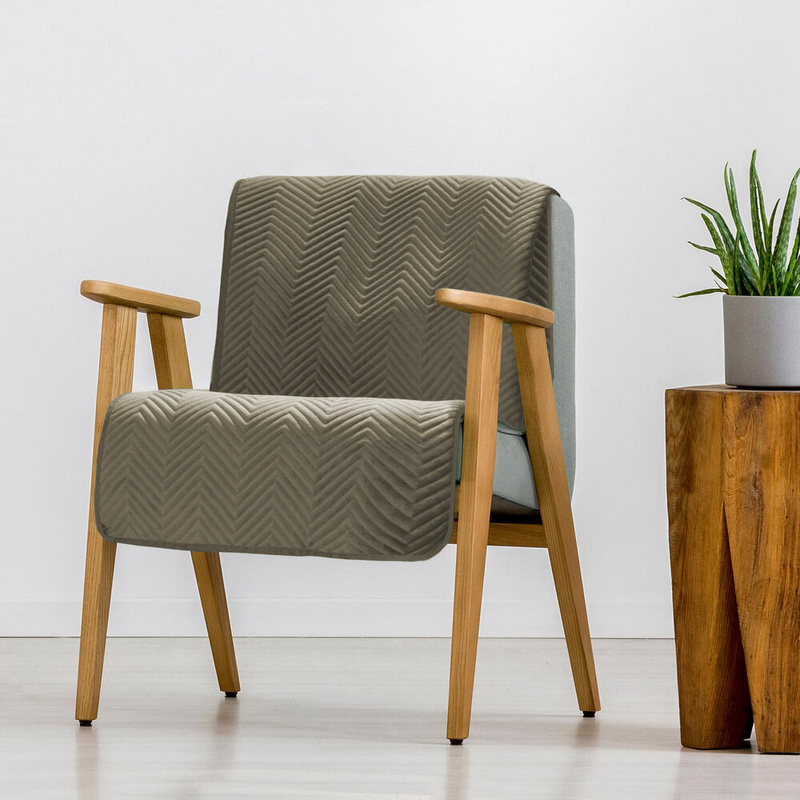 Brązowa narzuta na fotel 70x160 cm SOFFIE pikowana w jodełkę