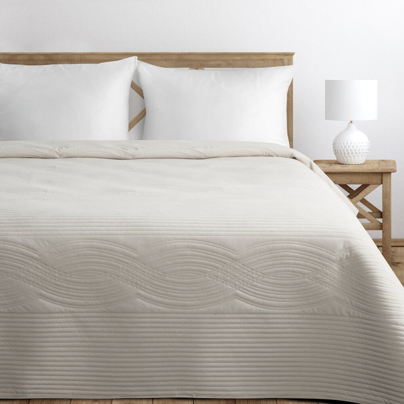 Kremowa narzuta na łóżko 170x210 cm VENEZIA ze wzorem geometrycznym