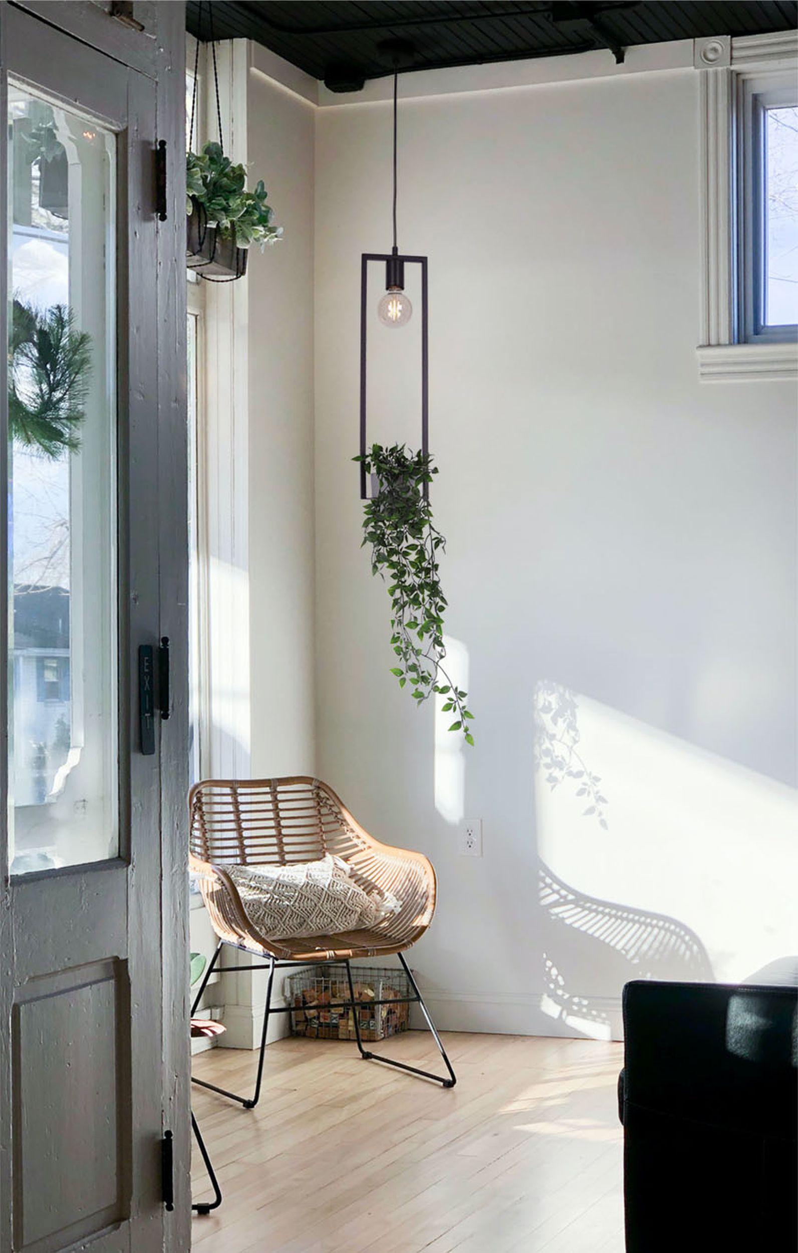 Kaja Estera lampa wisząca 1x60 W czarna K-4037