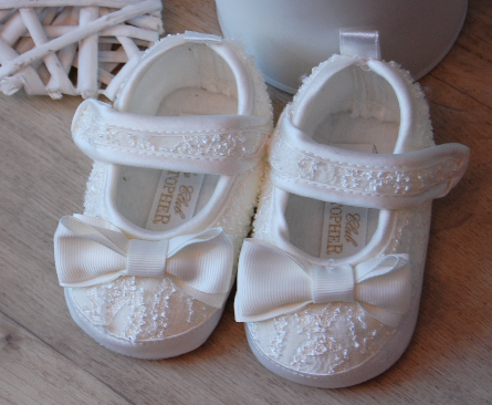 Buciki dla dziewczynki do chrztu ecru 4907