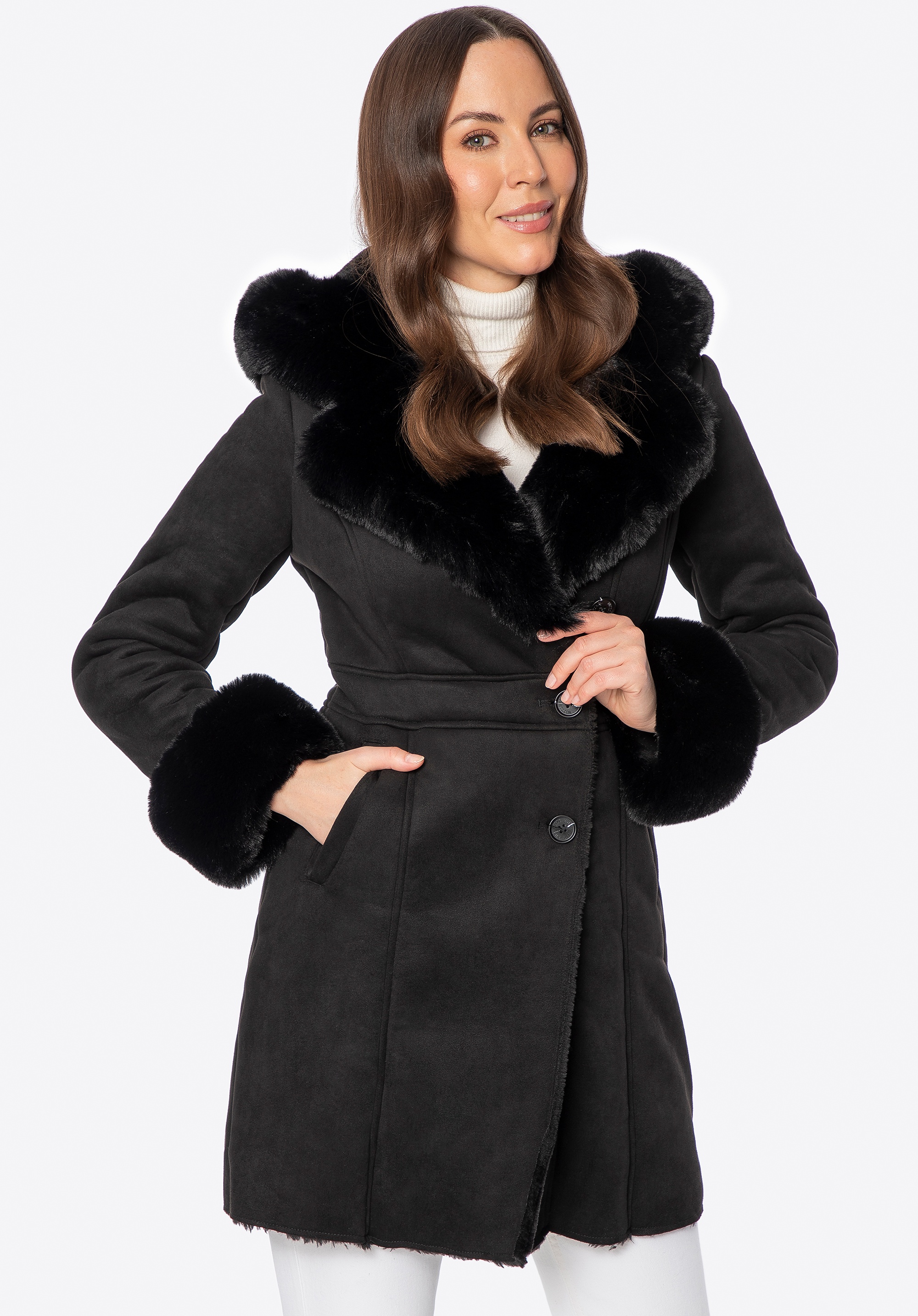 Damski płaszcz - futerko z kapturem czarny