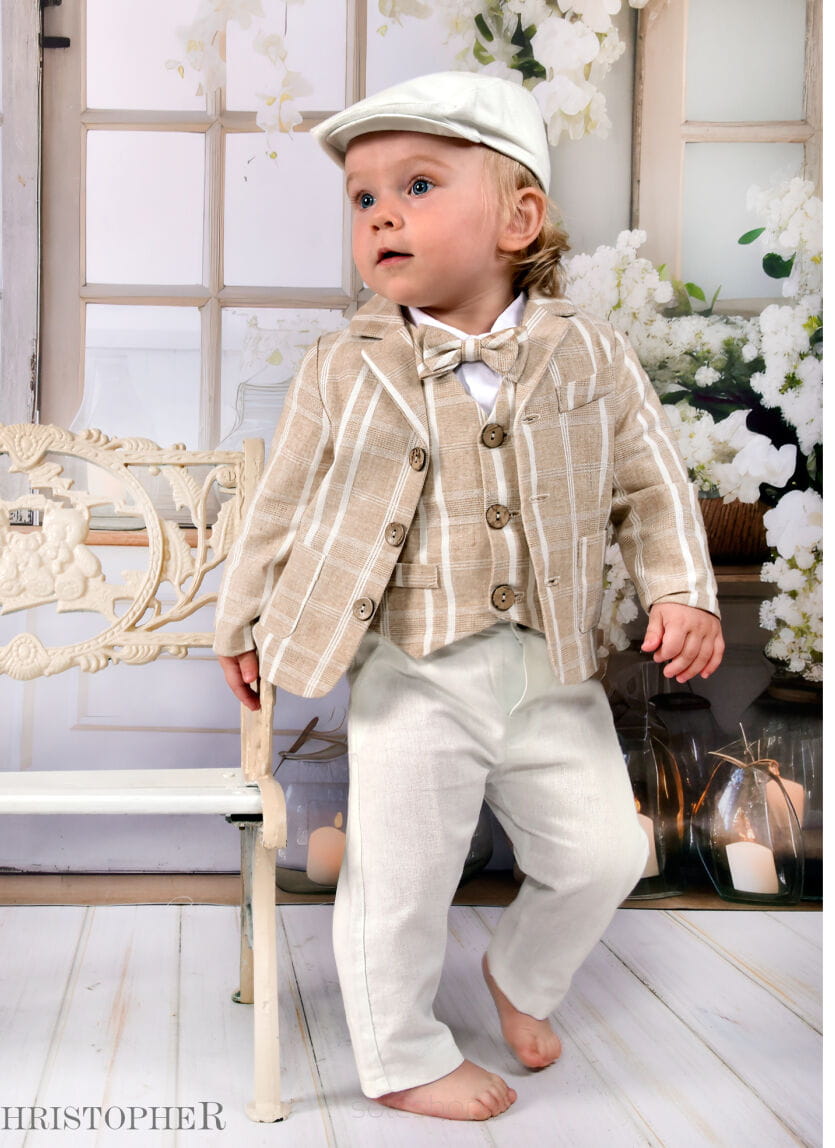 Garnitur chłopięcy LNIANY Beżowy z kamizelką KOD.0527 - 6 elementów