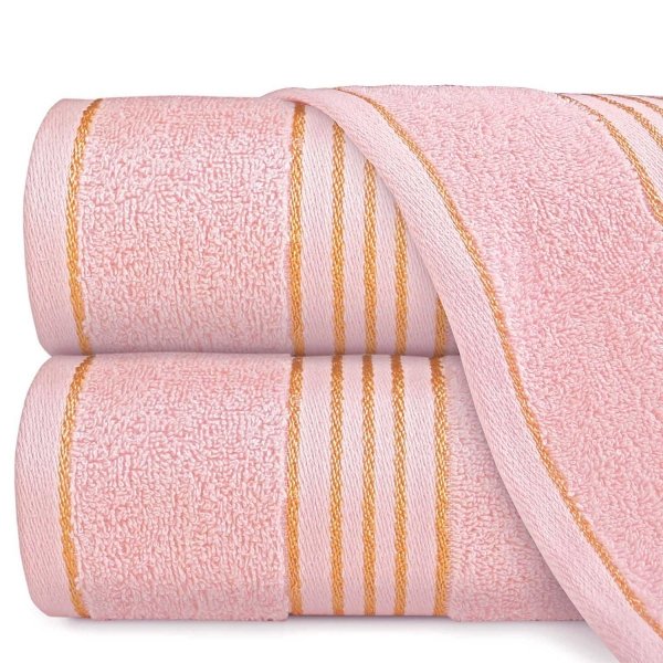 Ręcznik TIWANO rozmiar 70x140 wz. Róż Kwarcowy