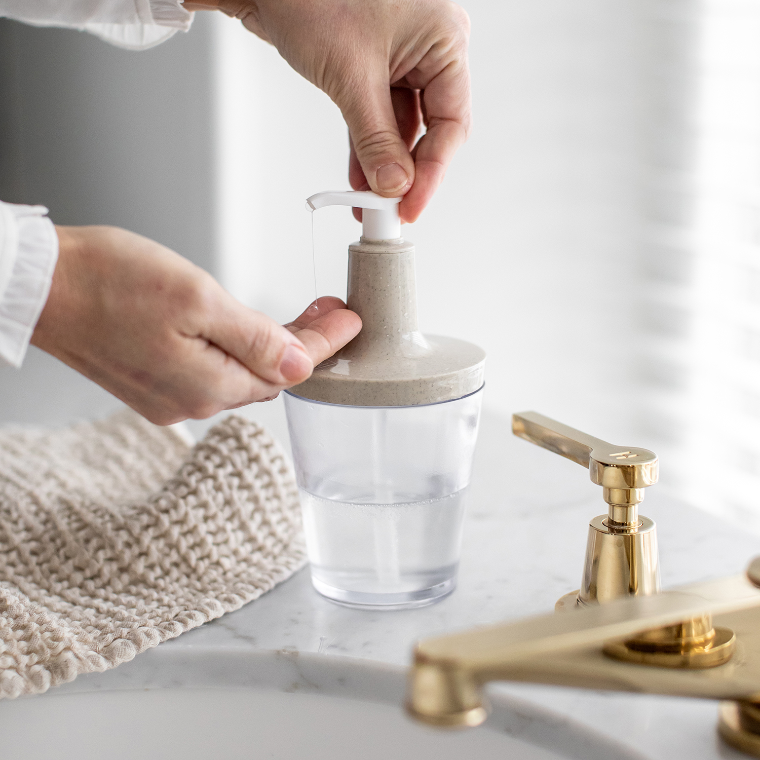 Darmowa Dostawa - Dozownik do mydła 250 ml Koziol Flow 1406121