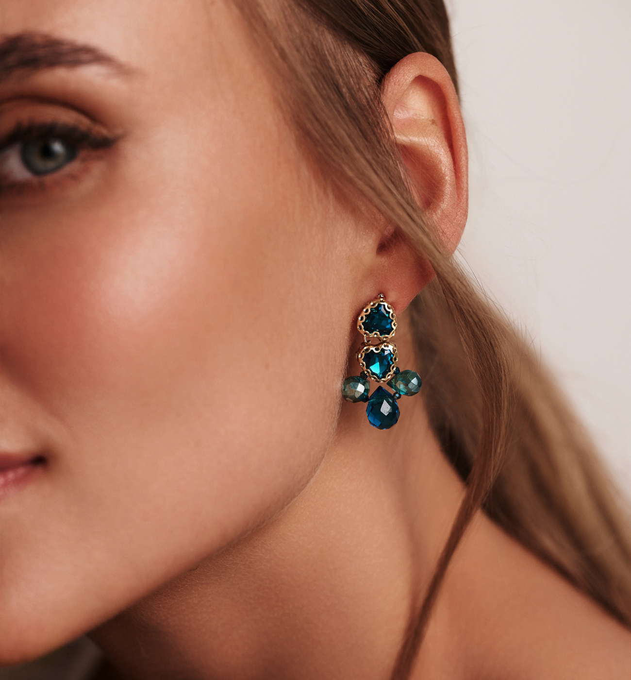 Kolczyki turkusowo–szafirowe z kryształami KGA0036