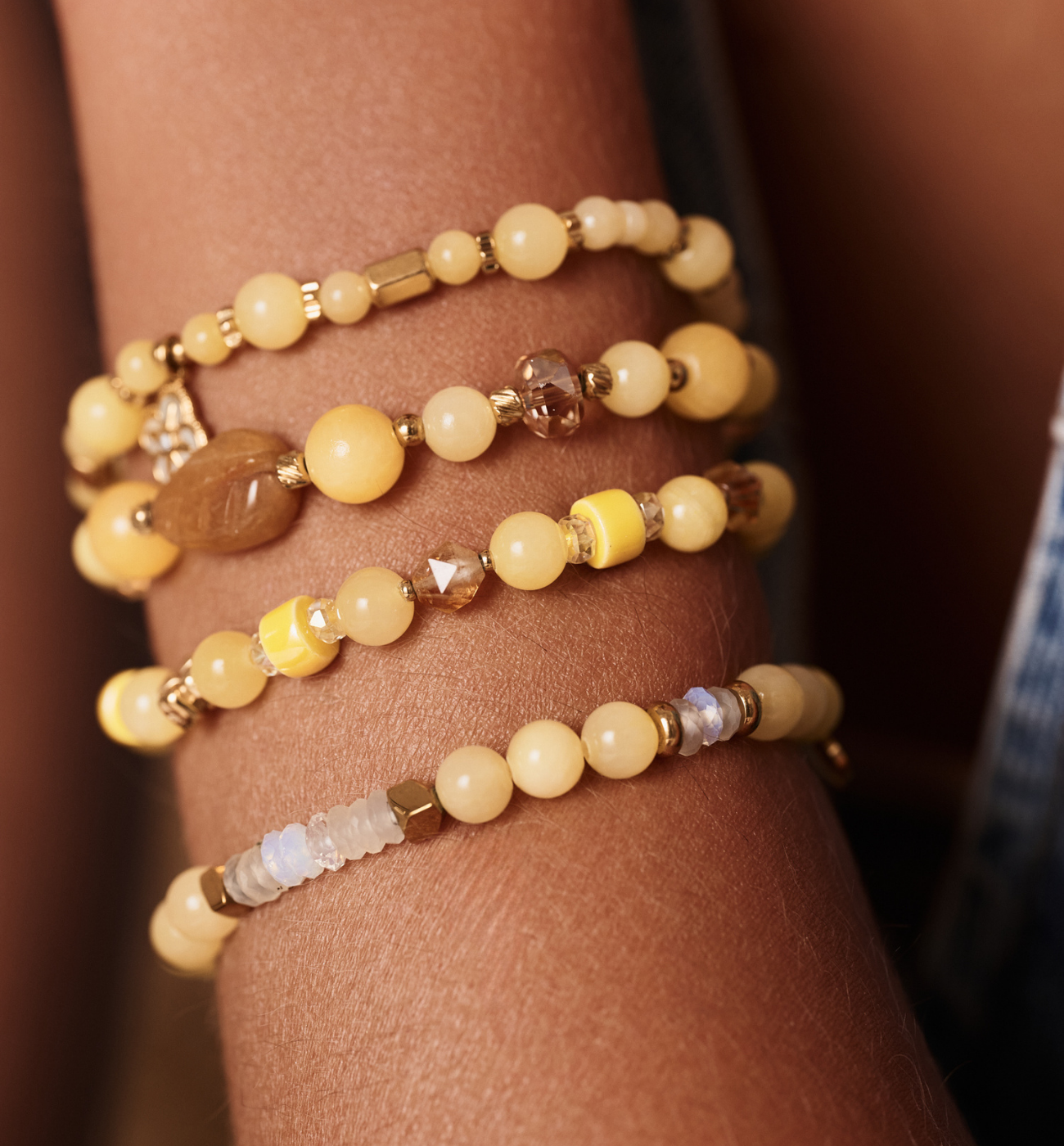 Zestaw bransoletek w odcieniach żółci ZN0010 - By Dziubeka