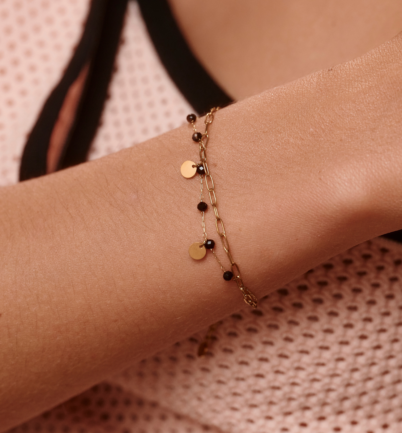 Bransoletka z czarnym agatem złota BEA0040