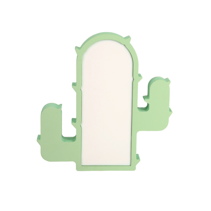 Zielona lampa stołowa LED dla dzieci do pokoju CACTUS