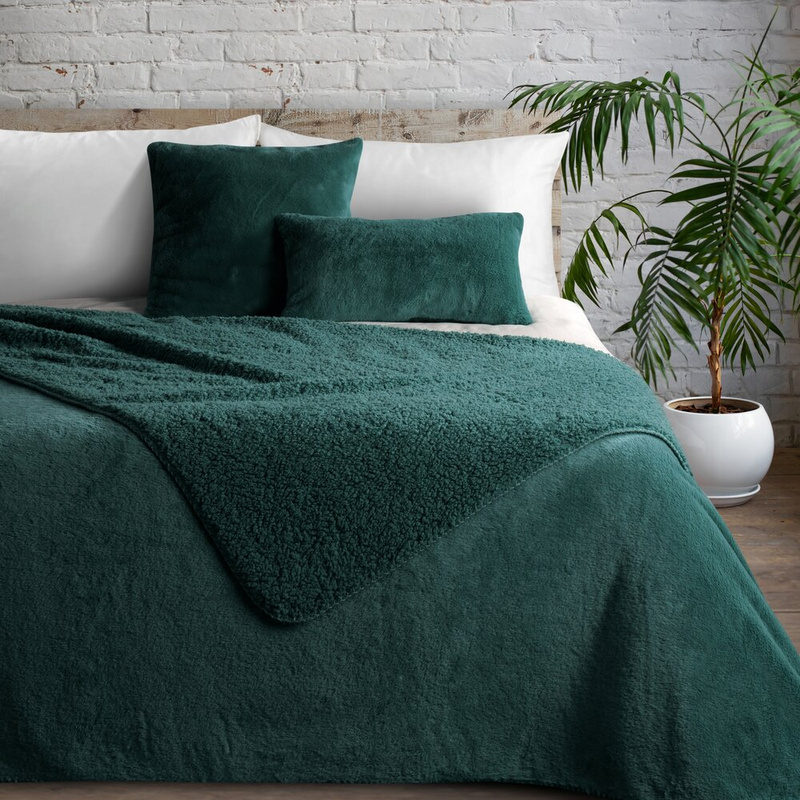 Narzuta futrzana 220x240 cm NIMBA ciemnozielona miękka w dotyku na łóżko