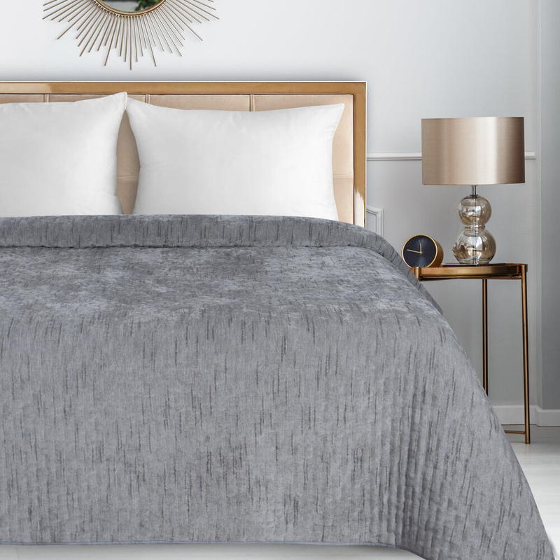 Srebrna narzuta 170x210 cm CHOILE szenilowa miękka w dotyku na łóżko