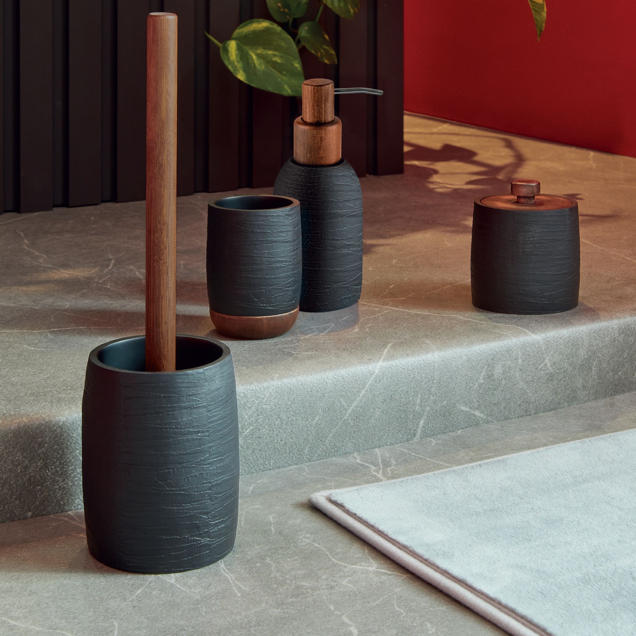 Kleine Wolke Harper dozownik do mydła 300 ml czarny-brązowy 8694926854