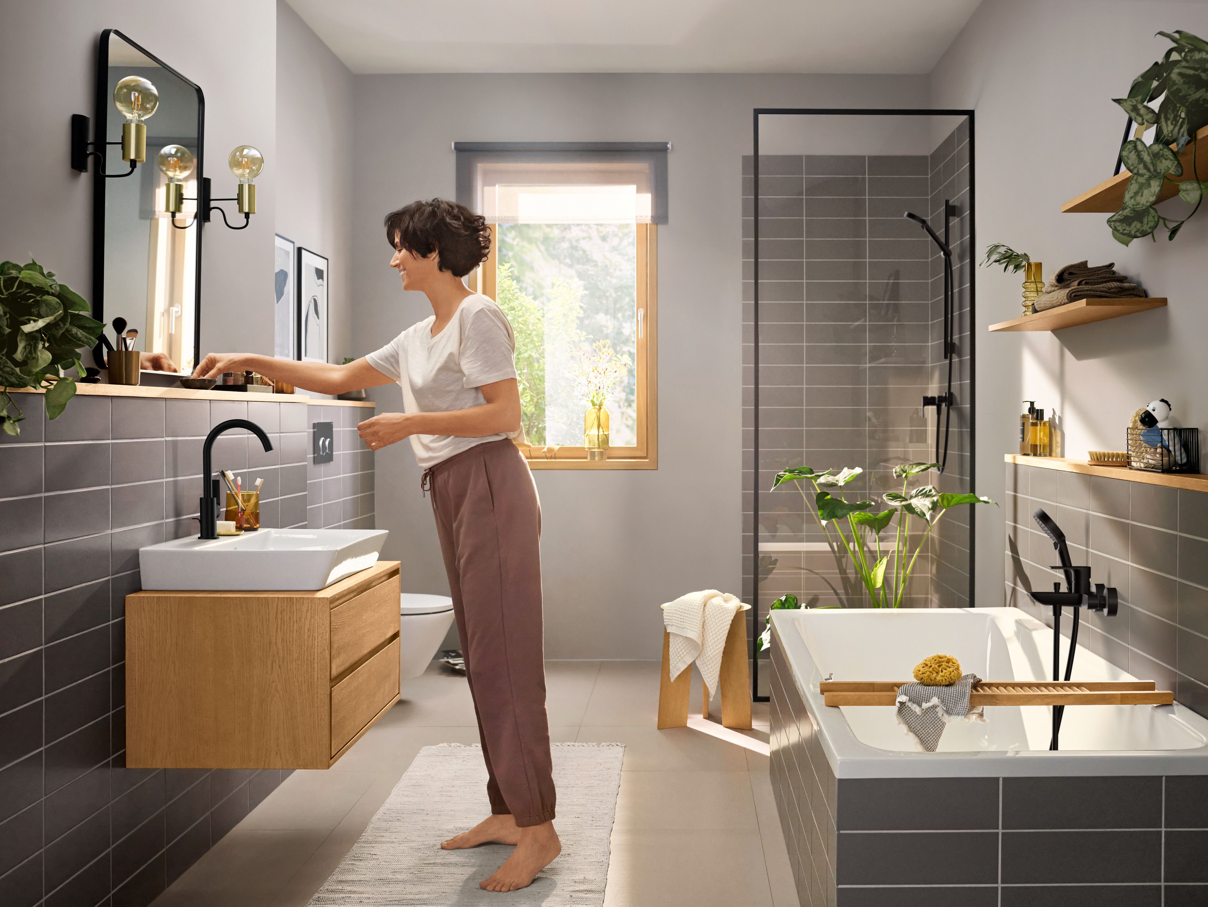 Hansgrohe Rebris E bateria umywalkowa stojąca czarny mat 72576670