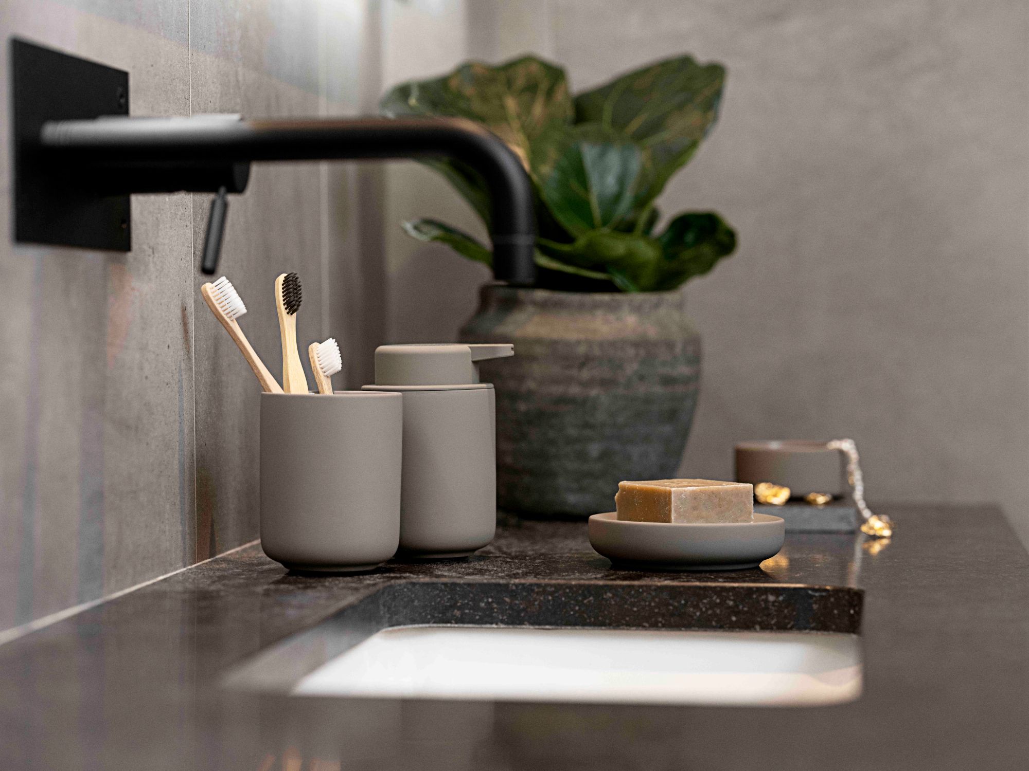 Zone Denmark Ume dozownik do mydła 250 ml brązowy 26429