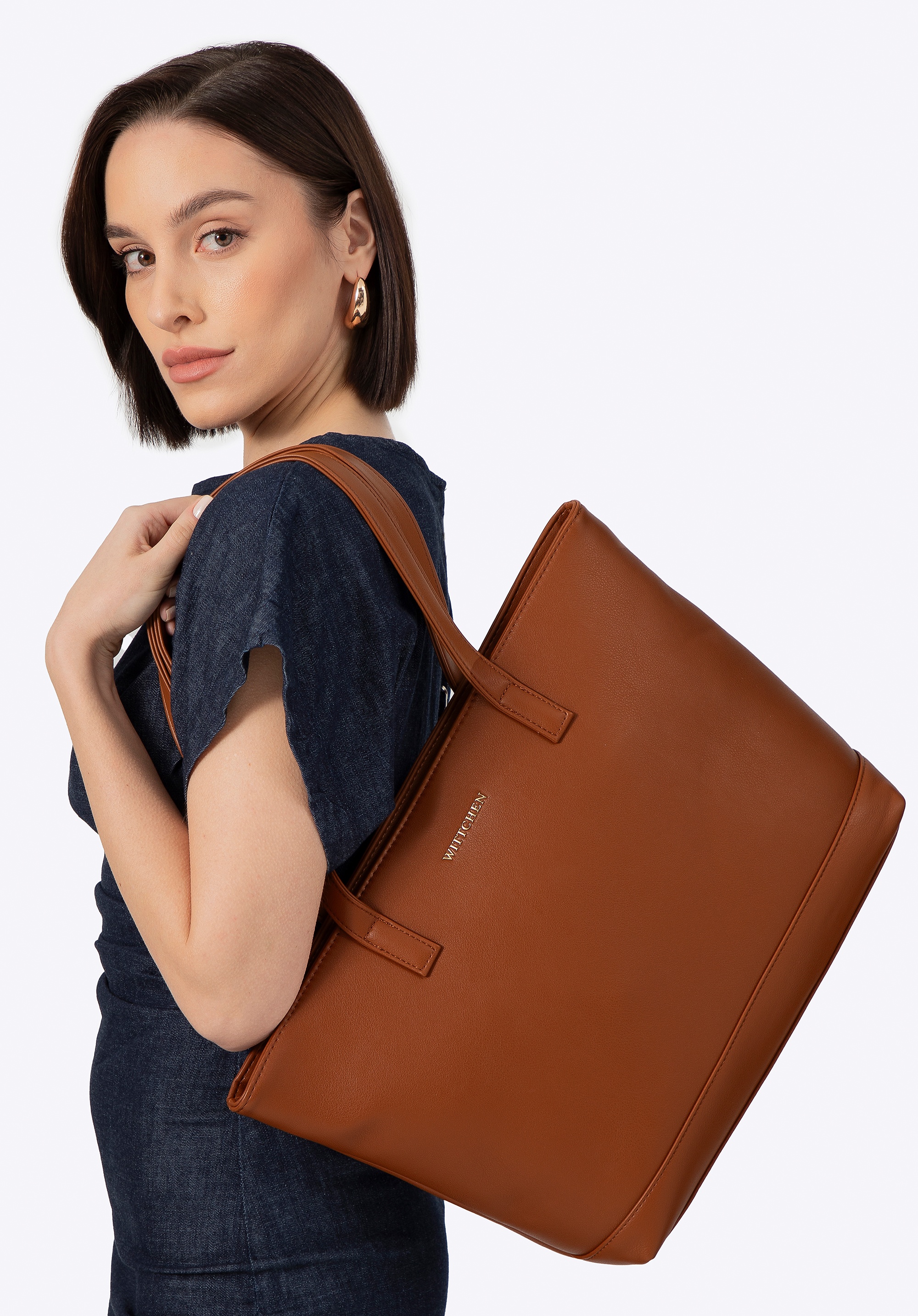 Damska torba na laptopa 15,6" z imitacji skóry brązowa