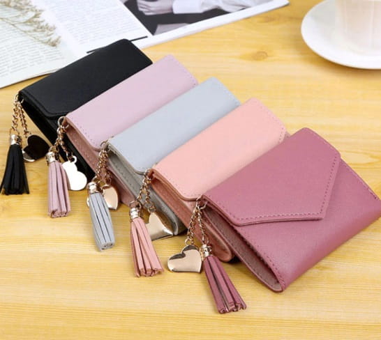 Uroczy portfel z frędzelkami