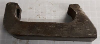 Hak do mocowania hedera Dronningborg Massey Ferguson D28250389