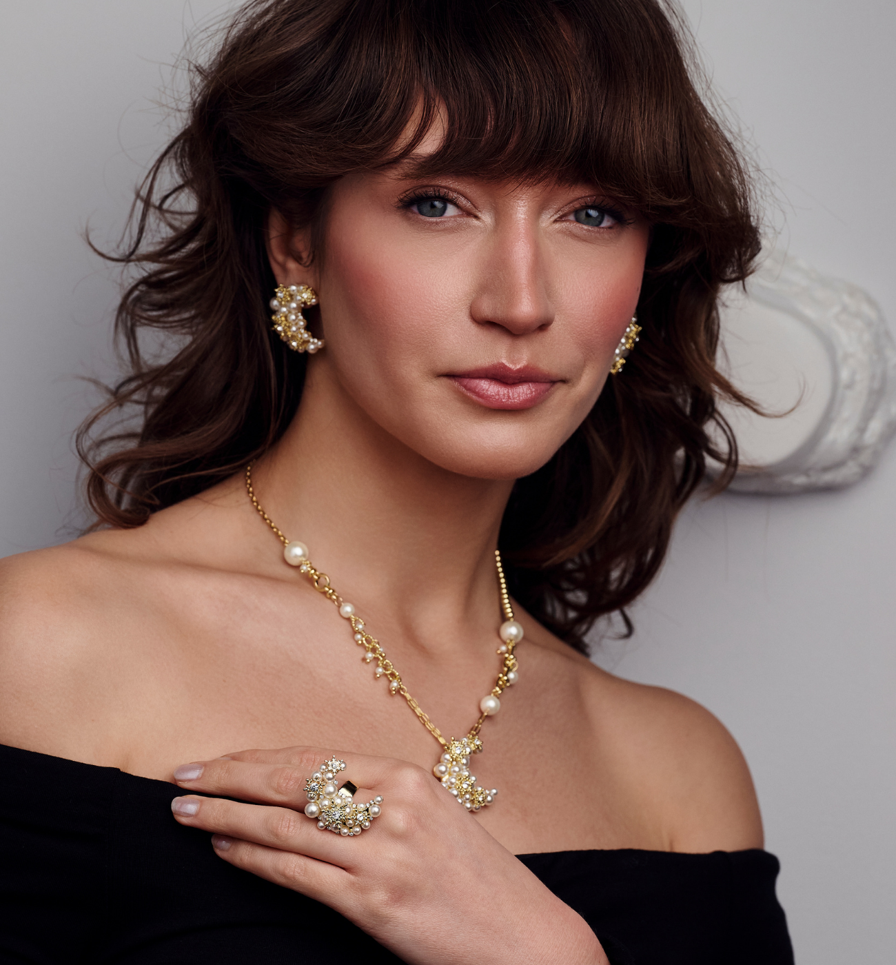 Zestaw biżuterii z perłami i złotymi akcentami ZN0132 - By Dziubeka