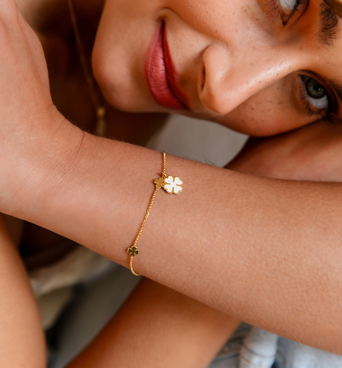 Bransoletka z koniczynkami złota BGG0014