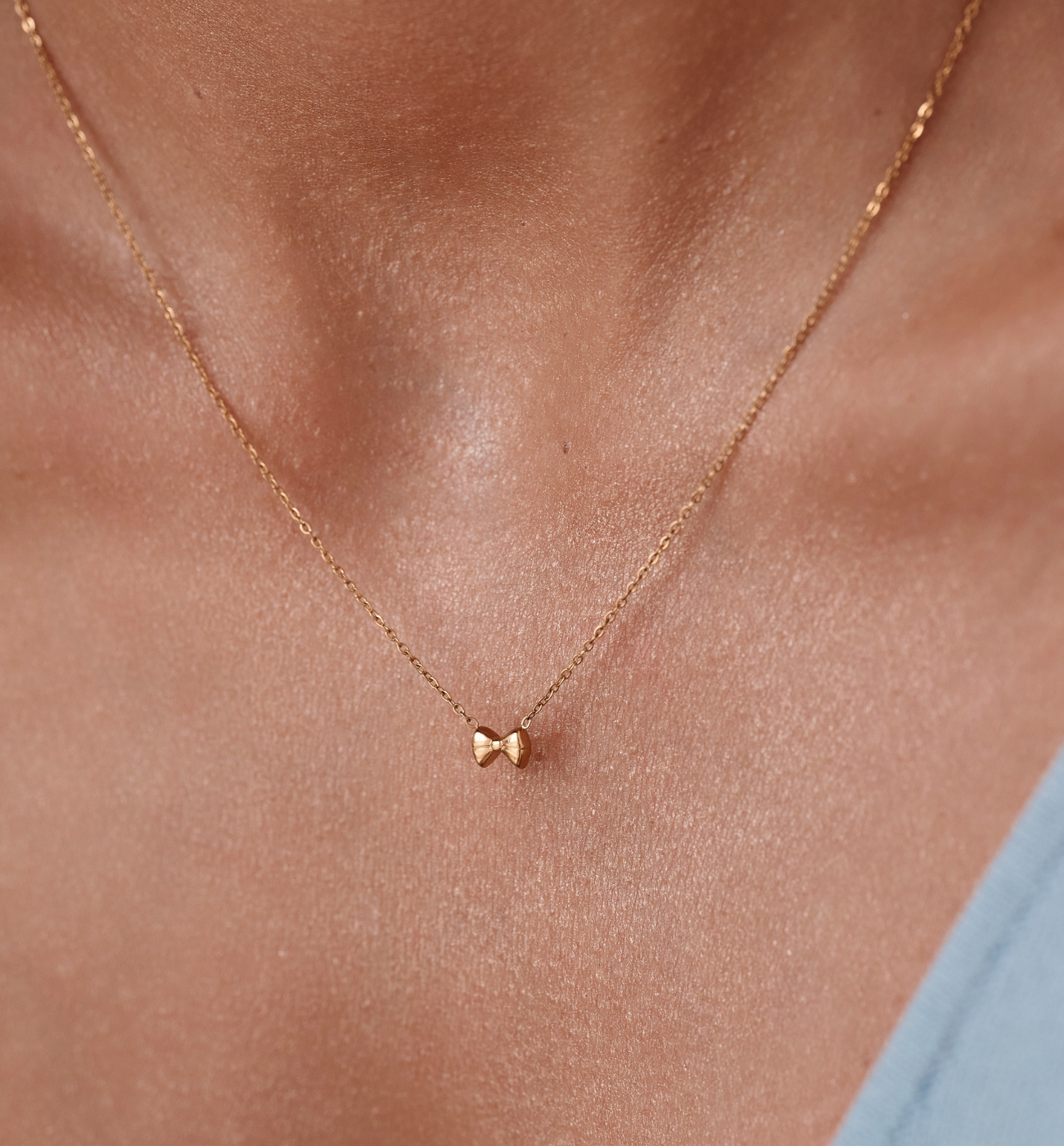 Naszyjnik z kokardką złoty dla mamy NSY0789 - By Dziubeka