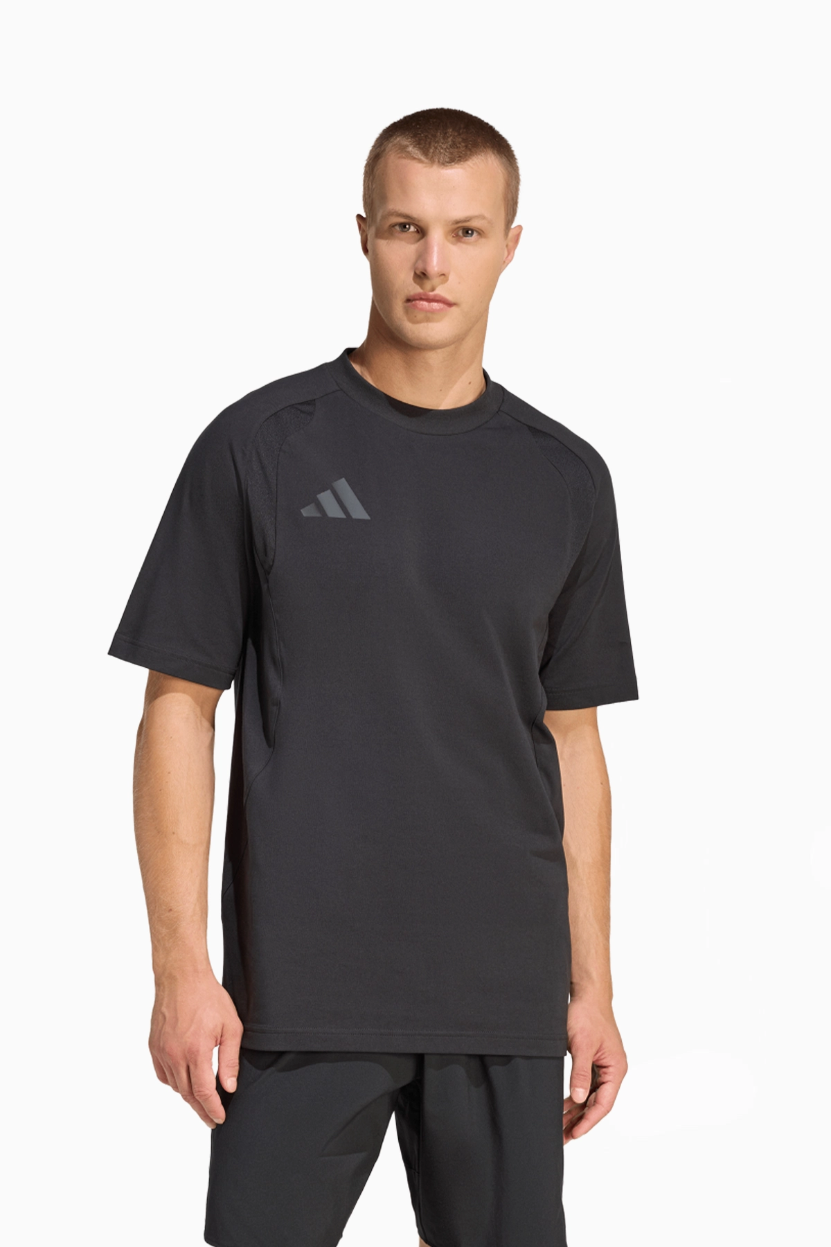 Koszulka adidas Tiro Travel Tee - Czarny