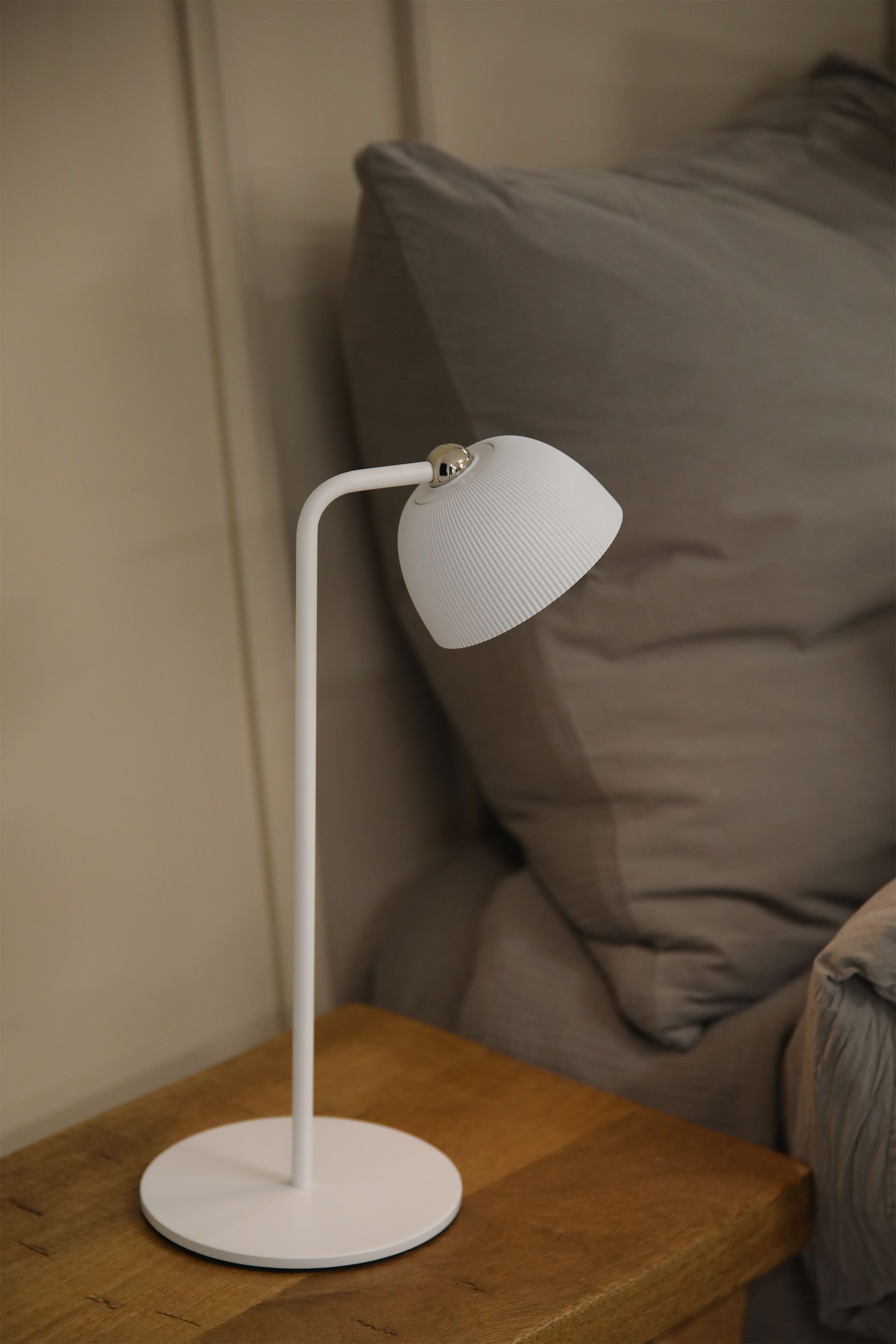 Markslöjd Diverse lampa stołowa zewnętrzna 1x3,3 W biała 108925