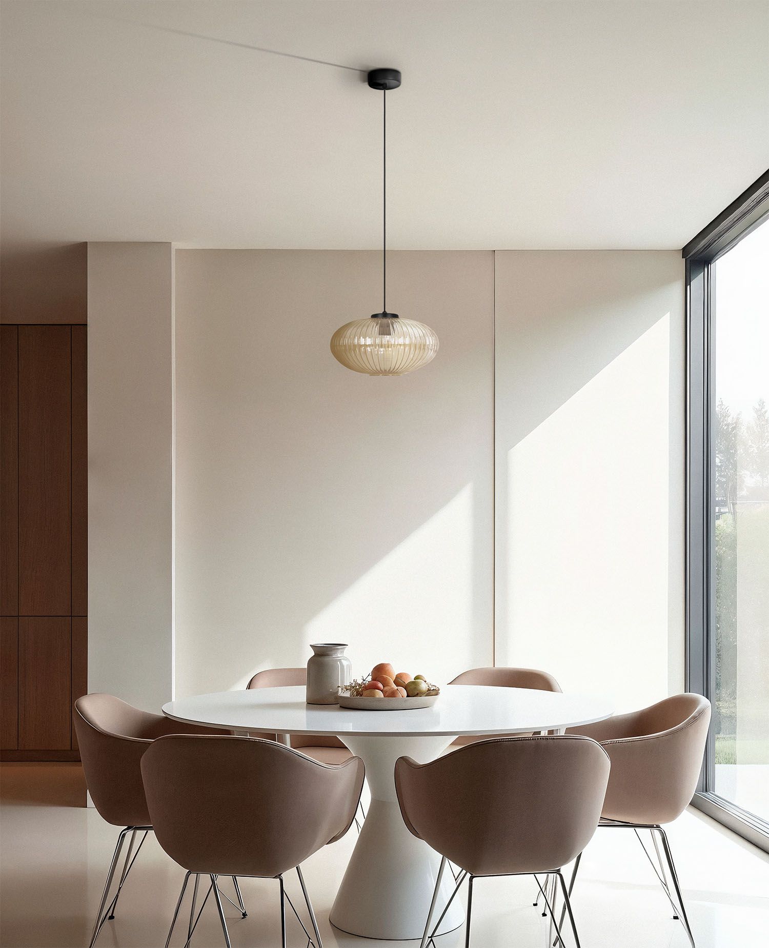 Kaja Drop lampa wisząca 1x15 W czarna-bursztynowa K-5673