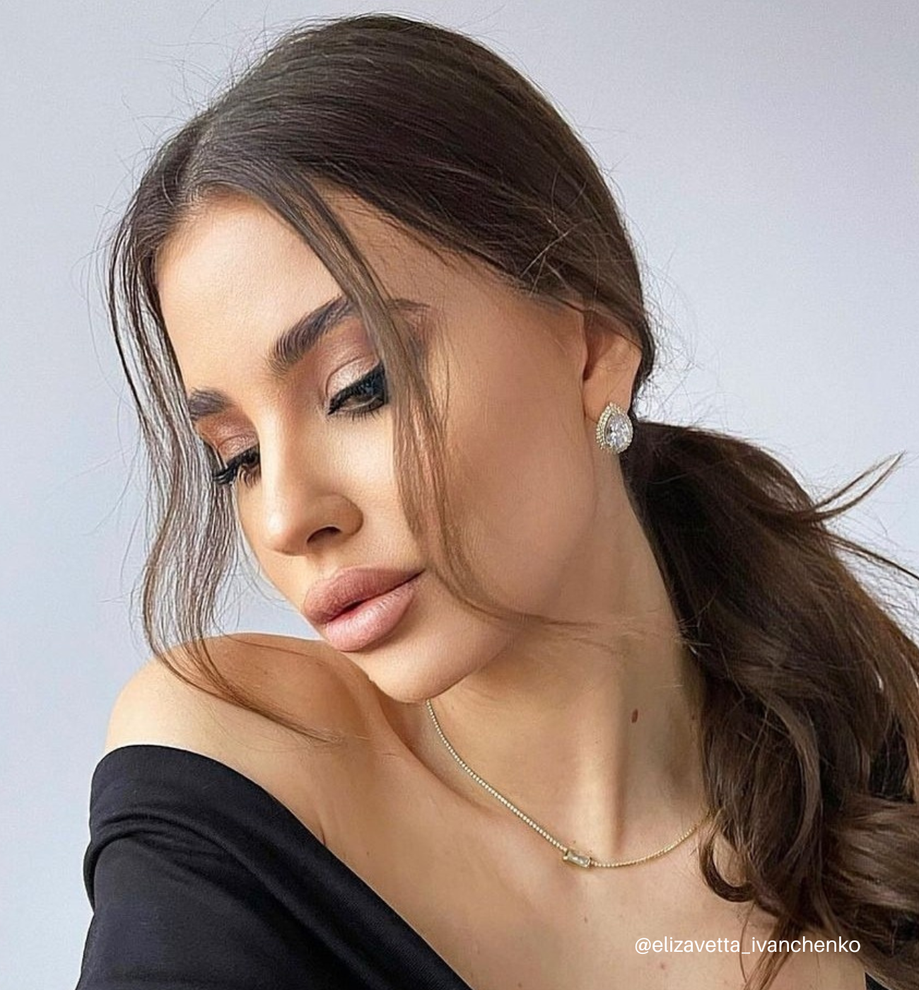 Kolczyki złote z kryształkami Woman KSS0954