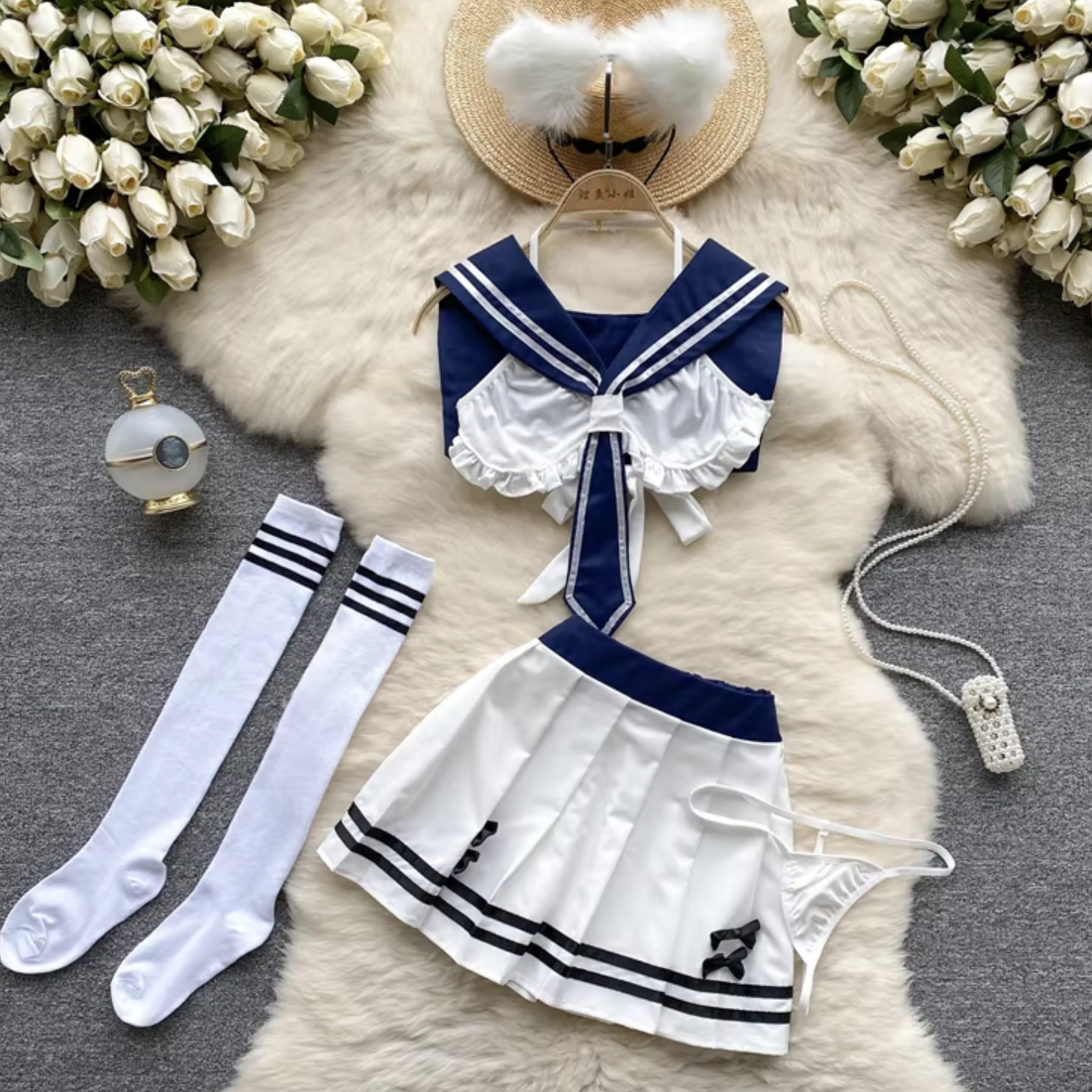 Erotyczny strój kobiecy marynarski E326