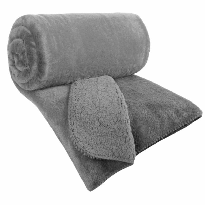 Narzuta Na Łóżko Nina Eurofirany Futrzana Miękka Szara 220X240 Cm 1Szt.