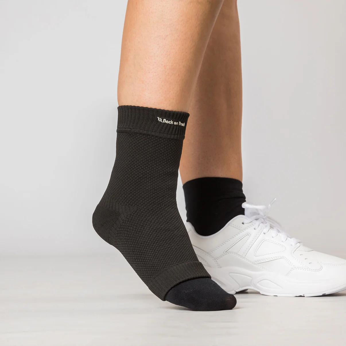 Back on Track opaska na kostkę z żelem