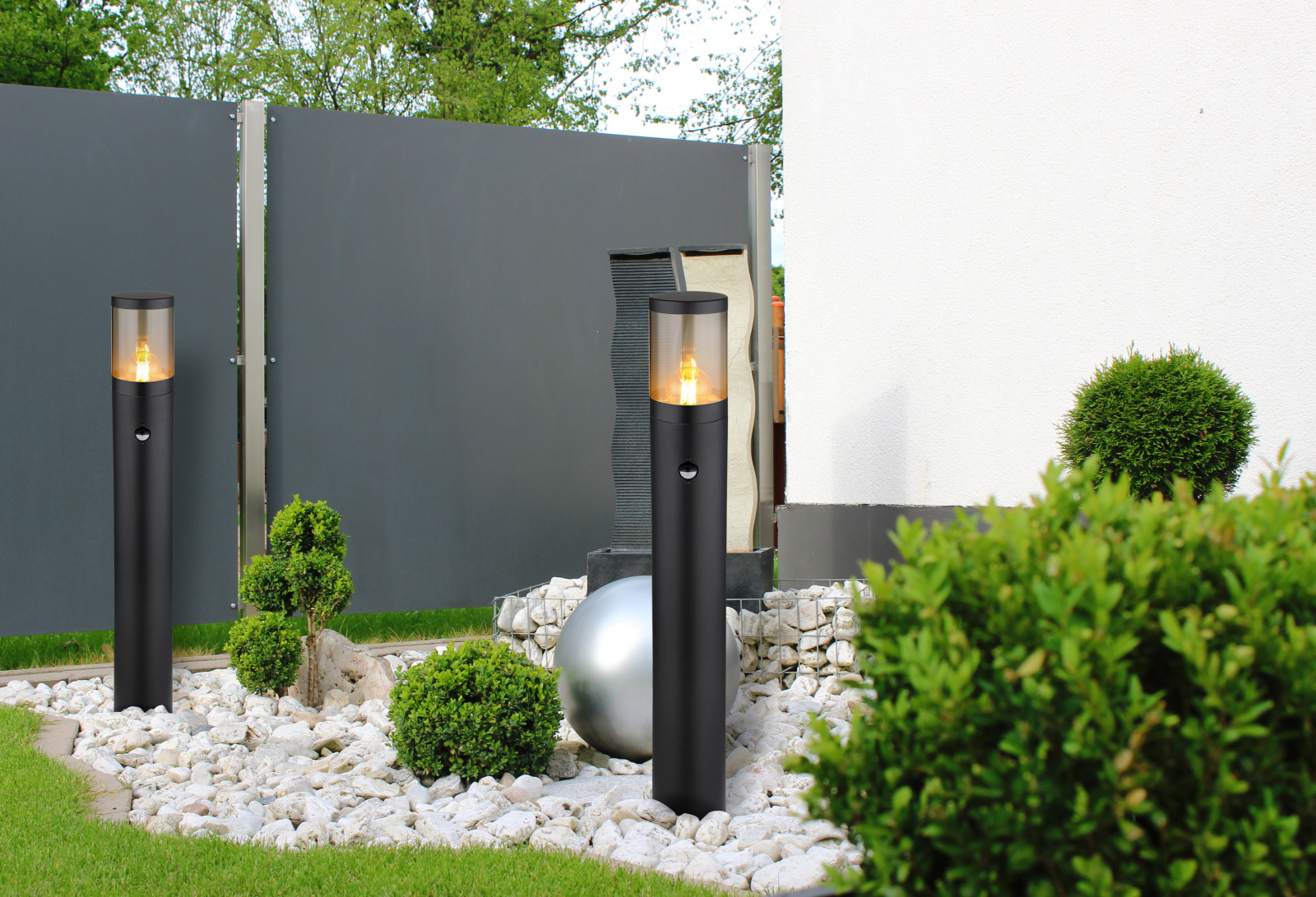 Globo Lighting Xeloo lampa stojąca zewnętrzna 1x60W czarny mat/przydymiony 32016BSS