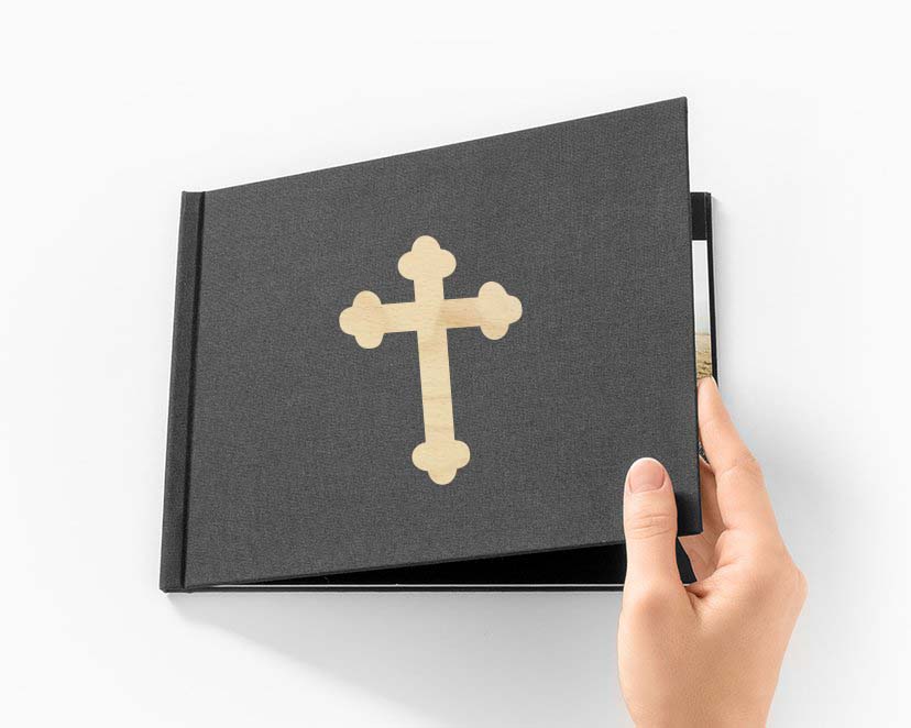 Napis Emblemat na ksiegę gości album do zdjęć krzyż drewniany dekoracja na Komunię Świętą Chrzest Święty