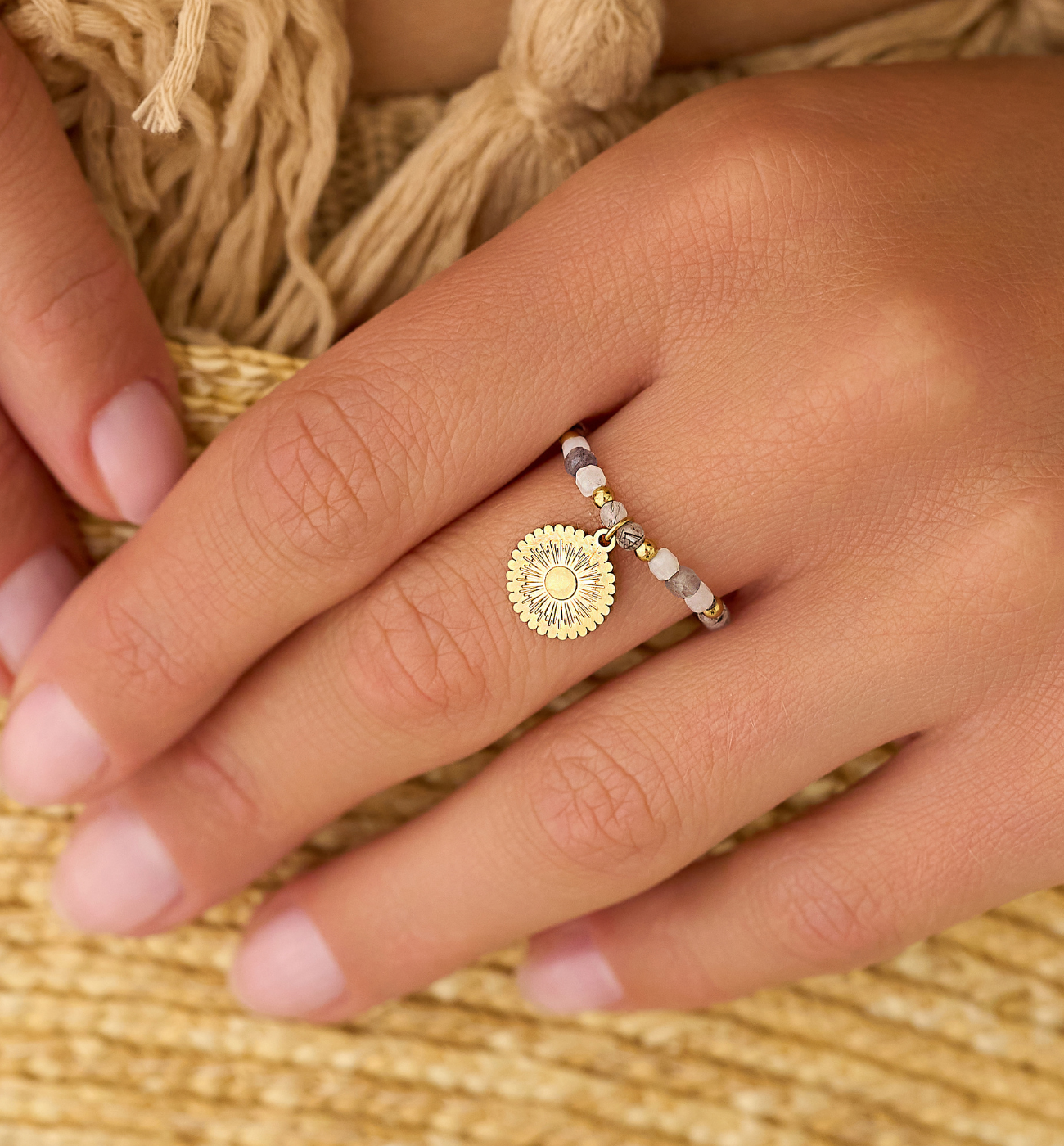 Pierścionek z lolitami i kwarcami PTW0448