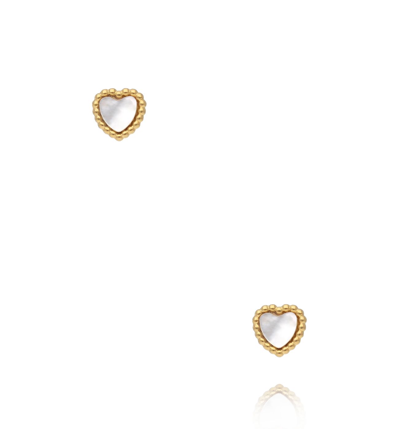 Kolczyki wkrętki w kształcie serca z masą perłową złote KSY0617 - By Dziubeka
