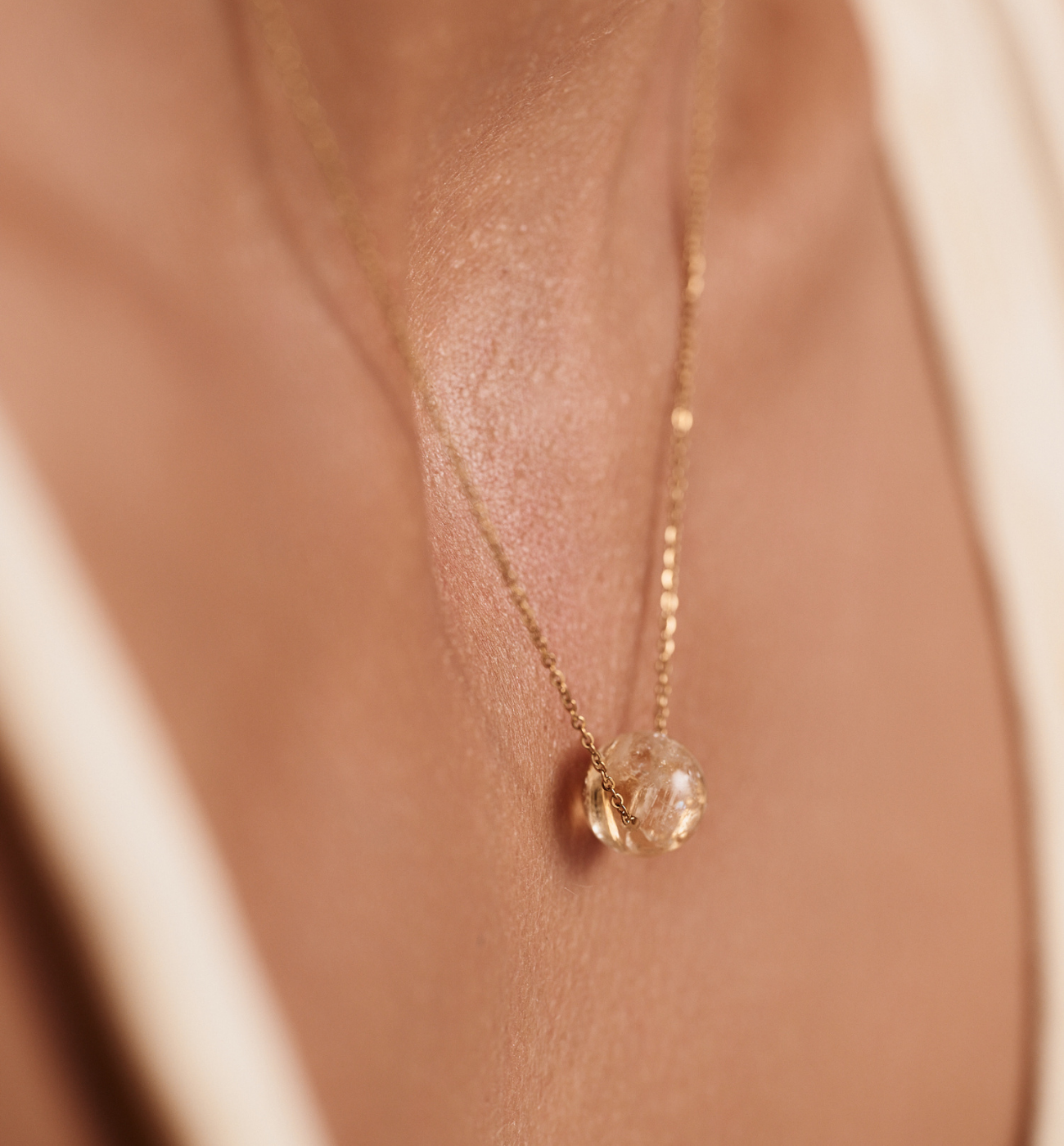 Naszyjnik z cytrynem NLB0336