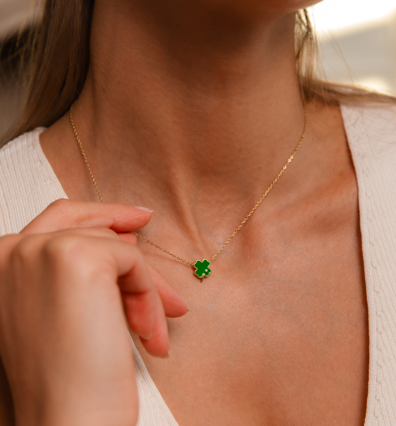 Naszyjnik z zieloną koniczynką złoty - By Dziubeka