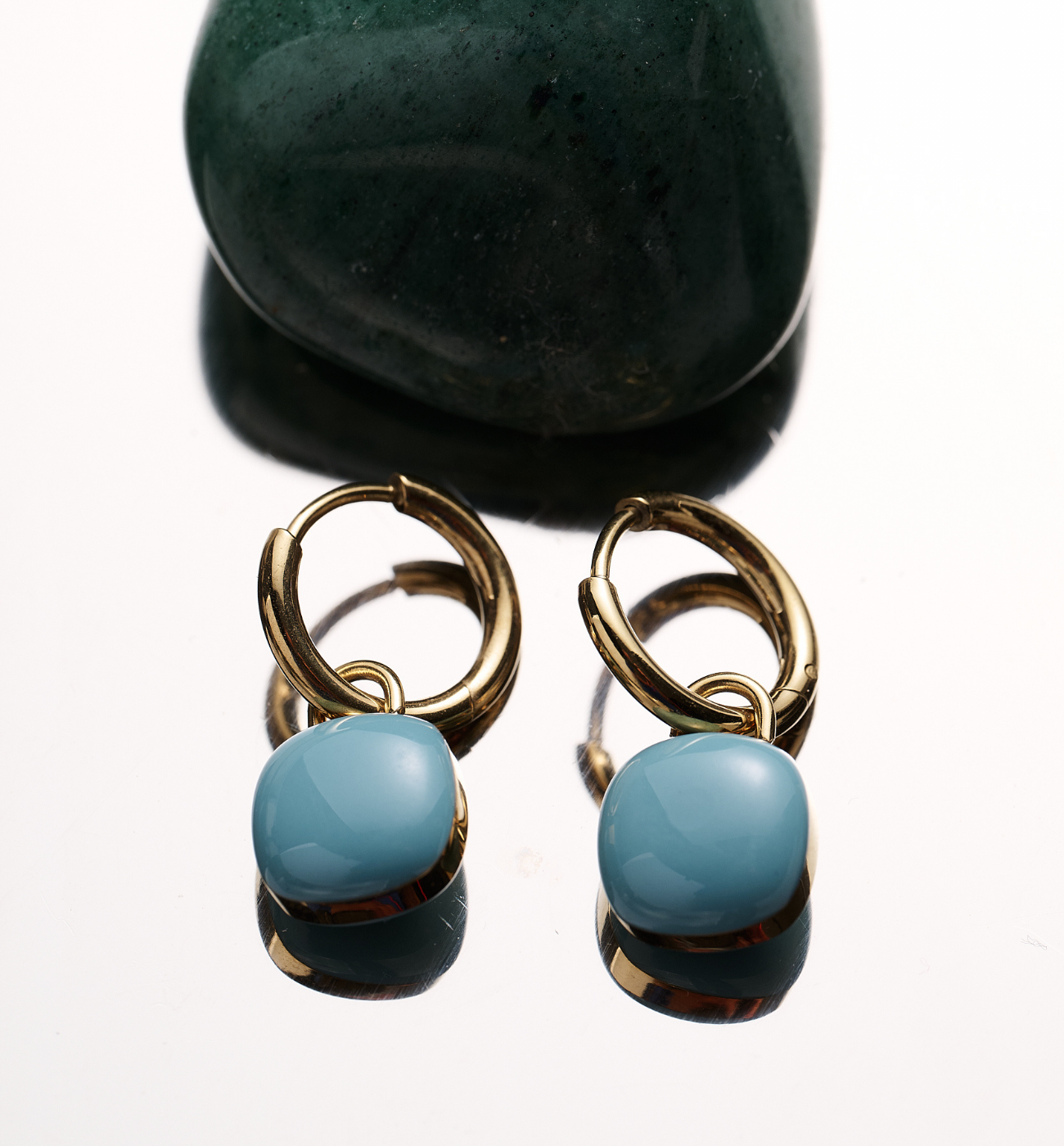 Kolczyki kółka z błękitną zawieszką KSY0373 - By Dziubeka