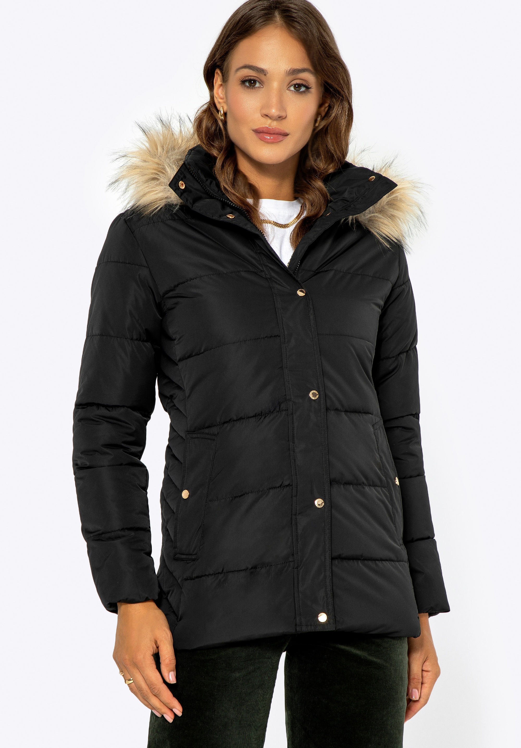 Kurtka damska pikowana z monogramem czarna