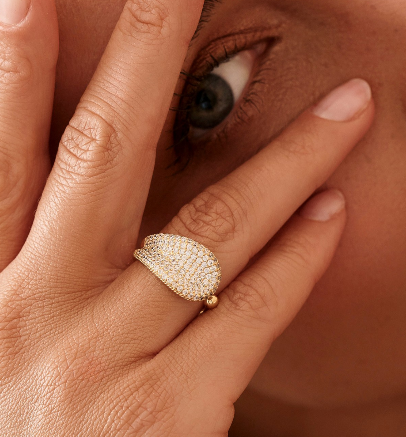 Pierścionek złoty z cyrkoniami PSS0172