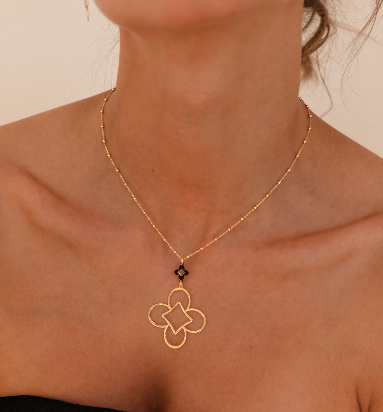 Naszyjnik z koniczynką złoty NGG0012