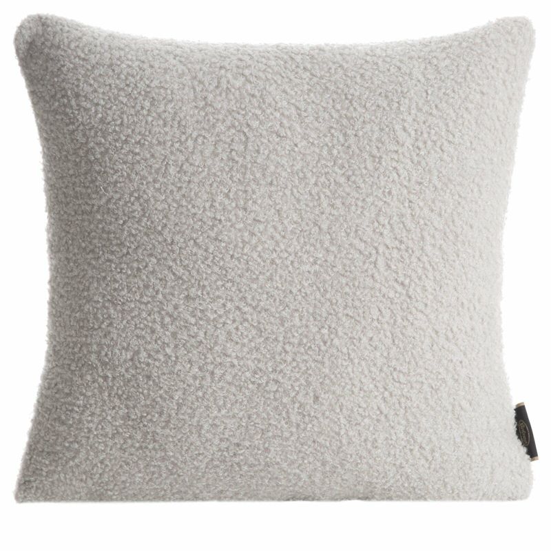 Poszewka BUKLA Eurofirany 45 x 45 cm srebrna z miękkiej tkaniny barankowej 1 szt.