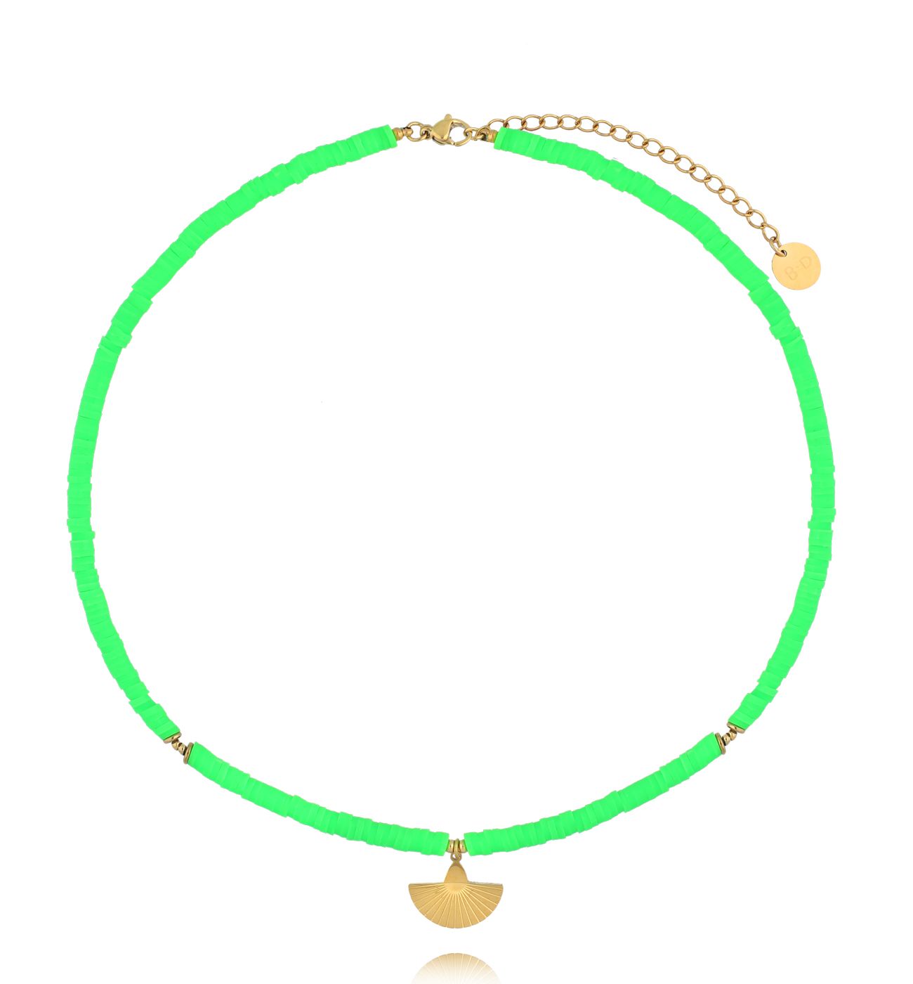 Naszyjnik z zielonych koralików z zawieszką wachlarza NSH0124