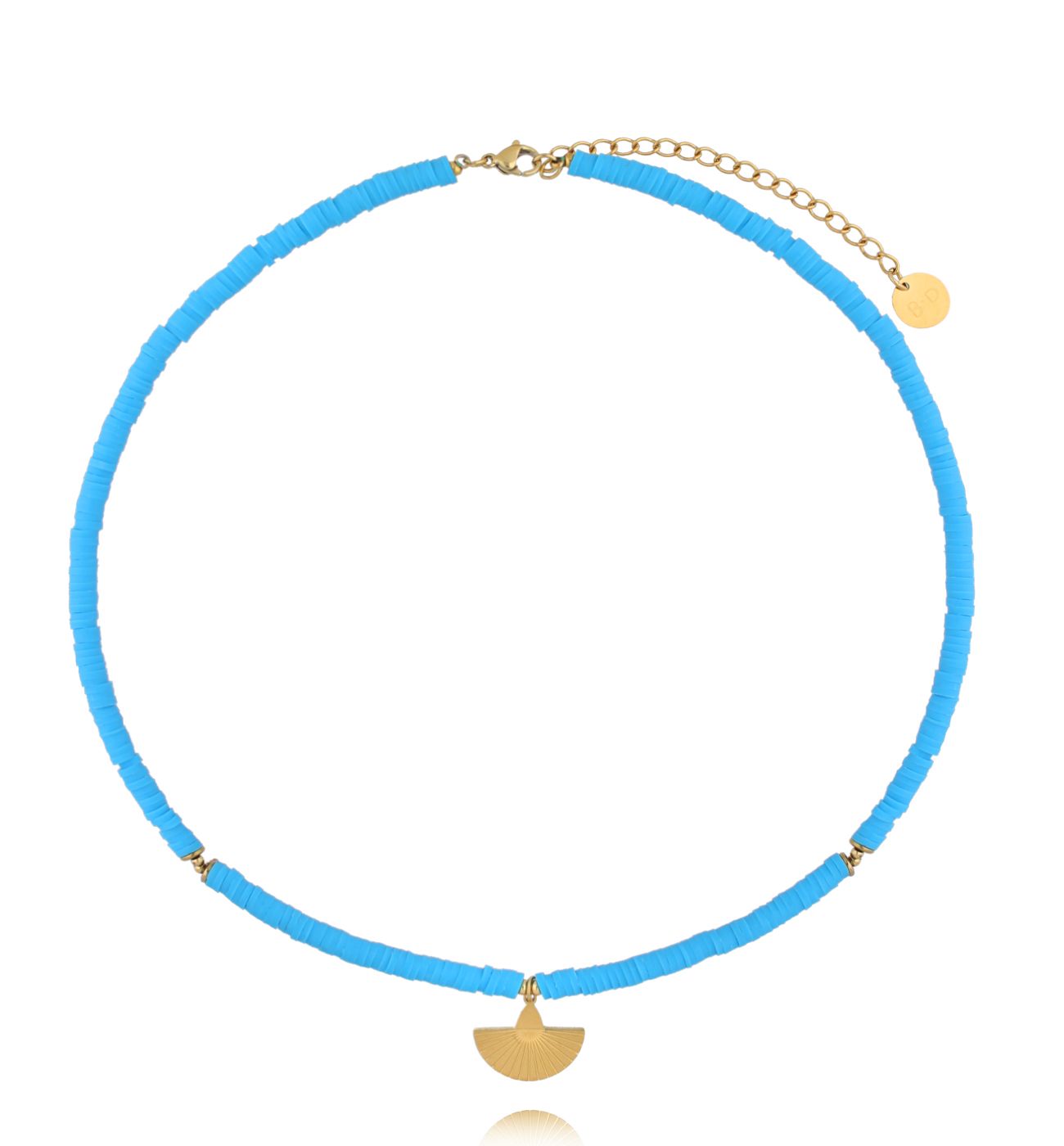 Naszyjnik z niebieskich koralików z zawieszką wachlarza NSH0125